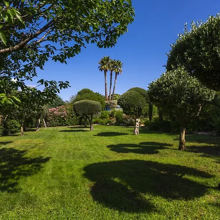 ヴィラ Golfvilla Riviera *